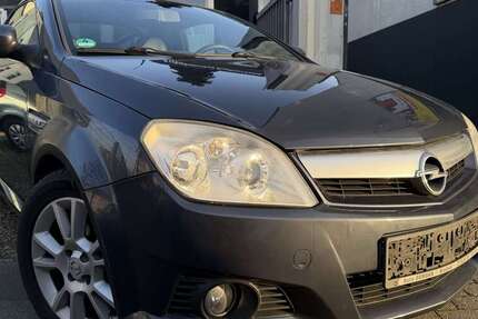 Opel Tigra 150.000 km 2.490 &euro; Duisburg 47059