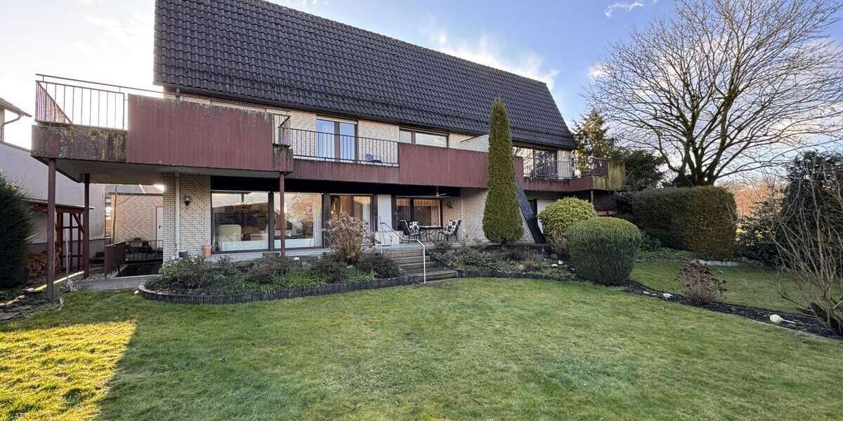 Einfamilienhaus Recklinghausen Berghausen - 10 Zimmer, 354 m&sup2;, 680.000&euro; | Angebot:25639542