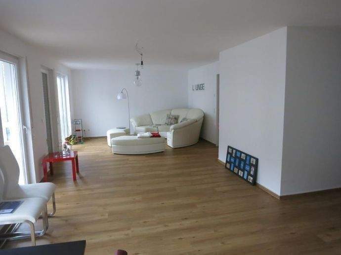 Etagenwohnung Düsseldorf Flingern Süd - 4 Zimmer, 100 m&sup2;, 1.500&euro; | Angebot:24794323