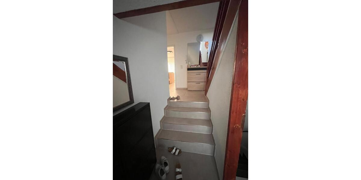 Reihenhaus Duisburg Mittelmeiderich - 4 Zimmer, 150 m&sup2;, 350.000&euro; | Angebot:27502880