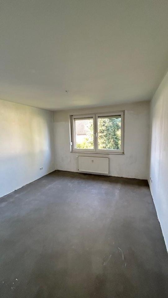 Bei VIVAWEST die Sonnenstrahlen auf dem eigenen Balkon genießen. zimmer