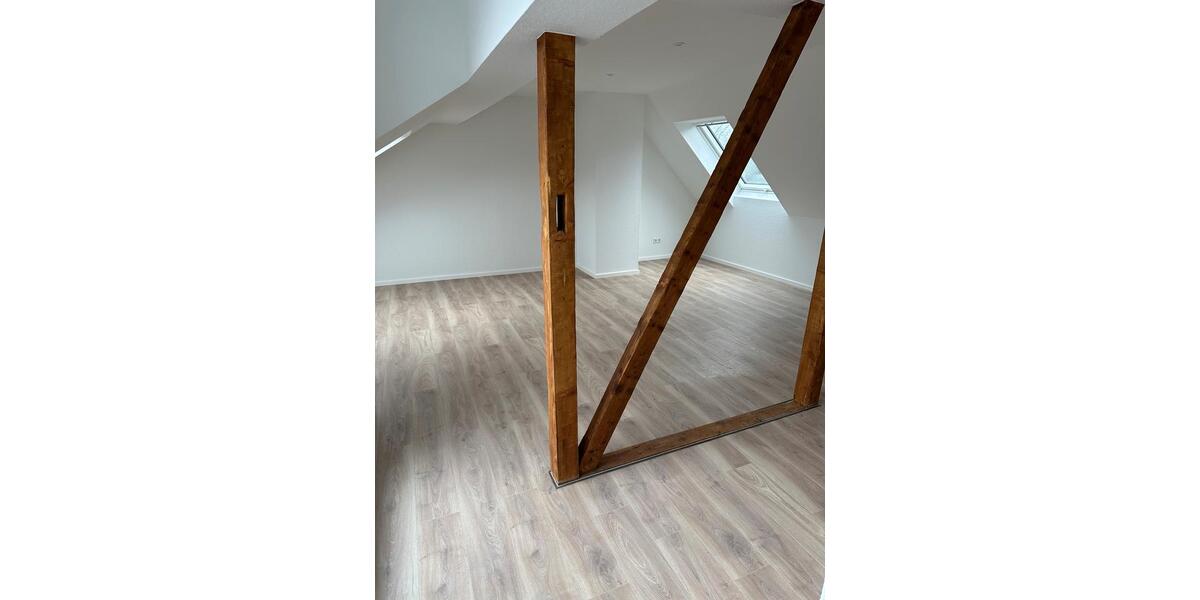 Dachgeschoßwohnung Oberhausen Rothebusch - 2 Zimmer, 67 m&sup2;, 780&euro; | Angebot:25591756