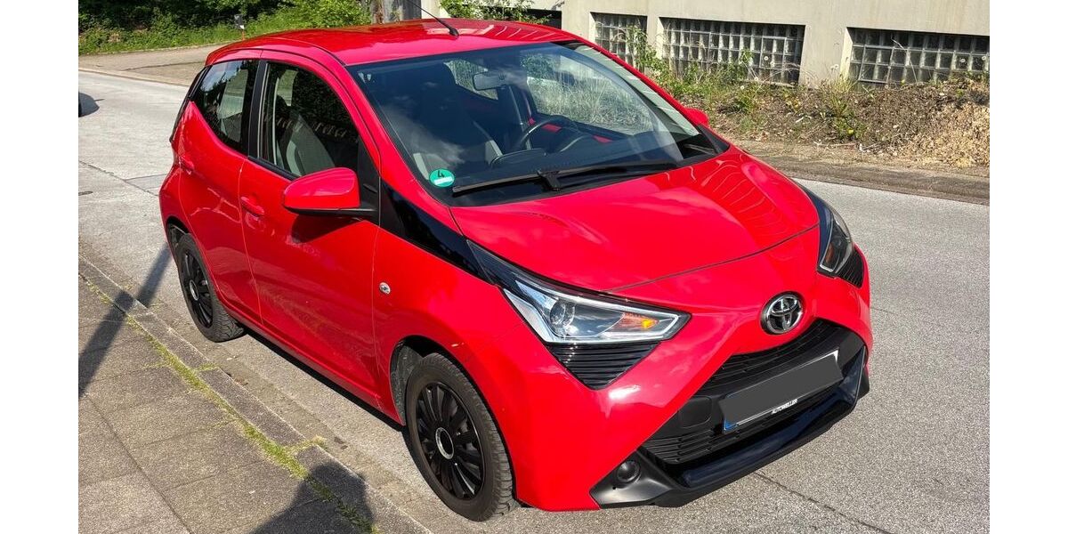 Toyota Aygo (X) 18.823 km 11.500 &euro; Sprockhövel 45549