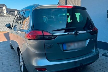 Opel Zafira Tourer 161.000 km 6.700 &euro; Essen 45359