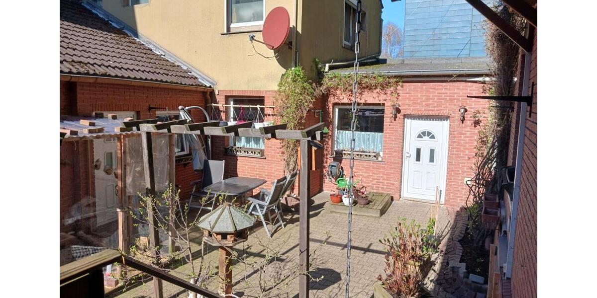 Erdgeschoßwohnung Gelsenkirchen Erle - 4 Zimmer, 180 m&sup2;, 240.000&euro; | Angebot:26020590