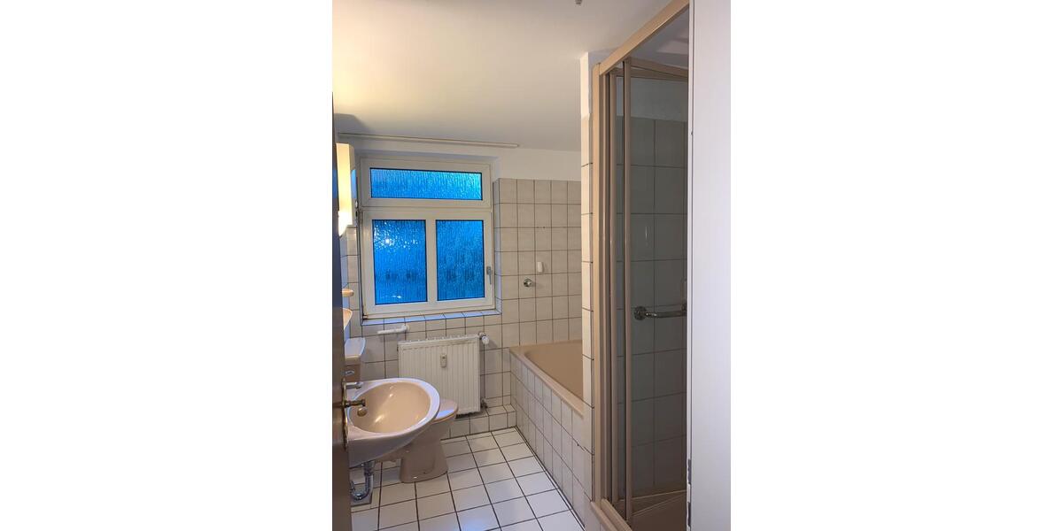 Etagenwohnung Hattingen - 3.5 Zimmer, 82 m&sup2;, 780&euro; | Angebot:26456090