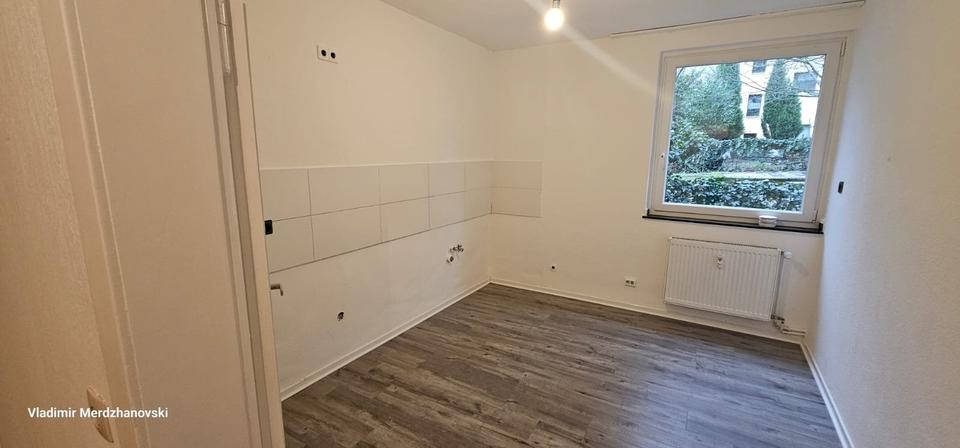 Grosse helle Erdgeschosswohnung in Südviertel 3 zimmer
