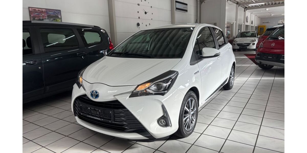 Toyota Yaris 60.000 km 12.900 &euro; Essen - Karnap 45329