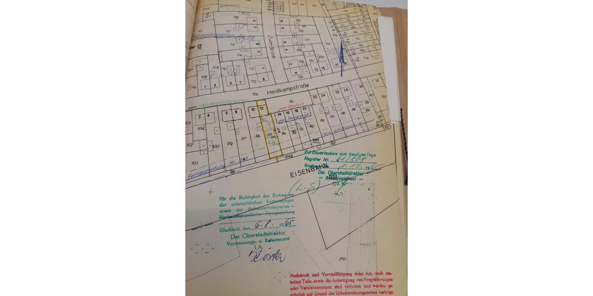 Einfamilienhaus freistehend + Mehrfamilienhaus auf Kaufgrundstück 10 zimmer
