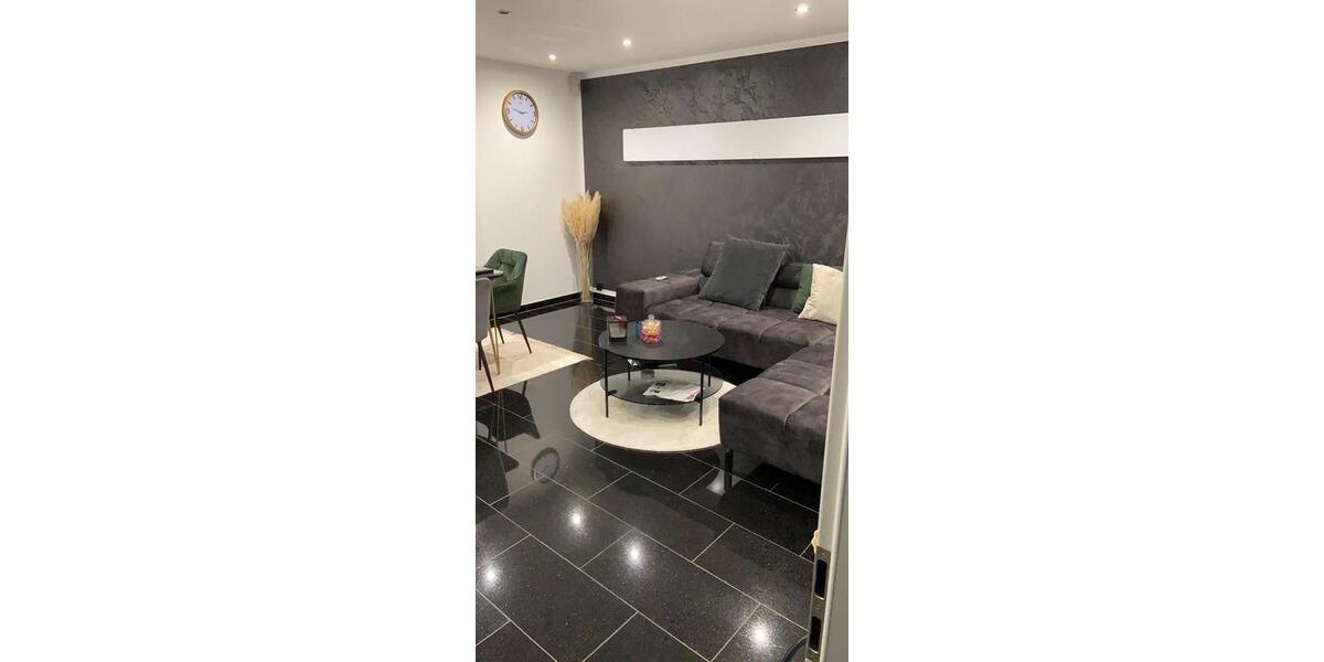 Moderne EG 2 Zi Wohnung Zentrale Lage Stellplatz 2 zimmer