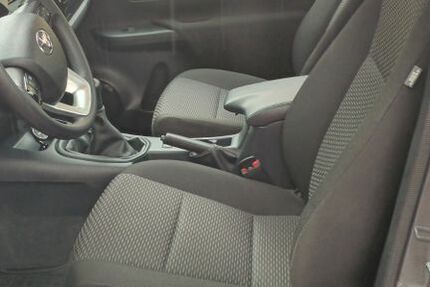 Toyota Hilux 53.500 km 33.500 &euro; Bochum 44892