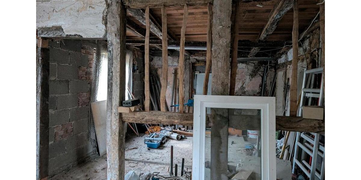 Fachwerkhaus, NICHT denkmalgeschützt! Sanierungsbedürftig 5 zimmer