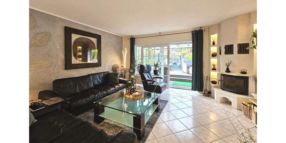 Modernisiertes 2-Familienhaus mit 3 Garagen und attr. Garten in guter und ruhiger Lage in Wetter 9 zimmer