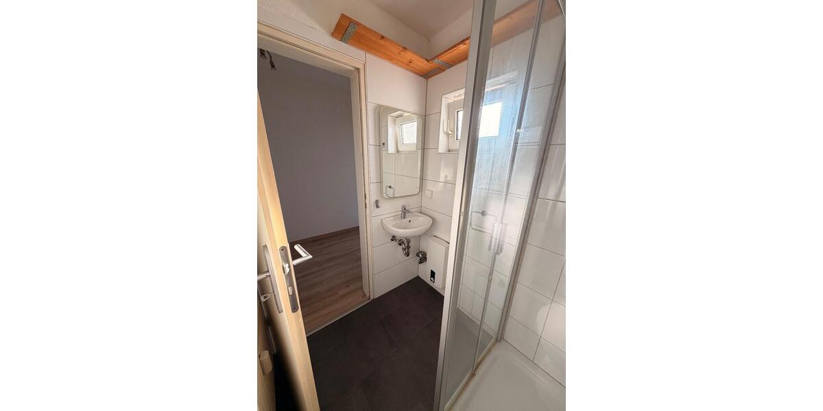Etagenwohnung Essen Stadtbezirk IV - 1 Zimmer, 28 m&sup2;, 350&euro; | Angebot:26414697