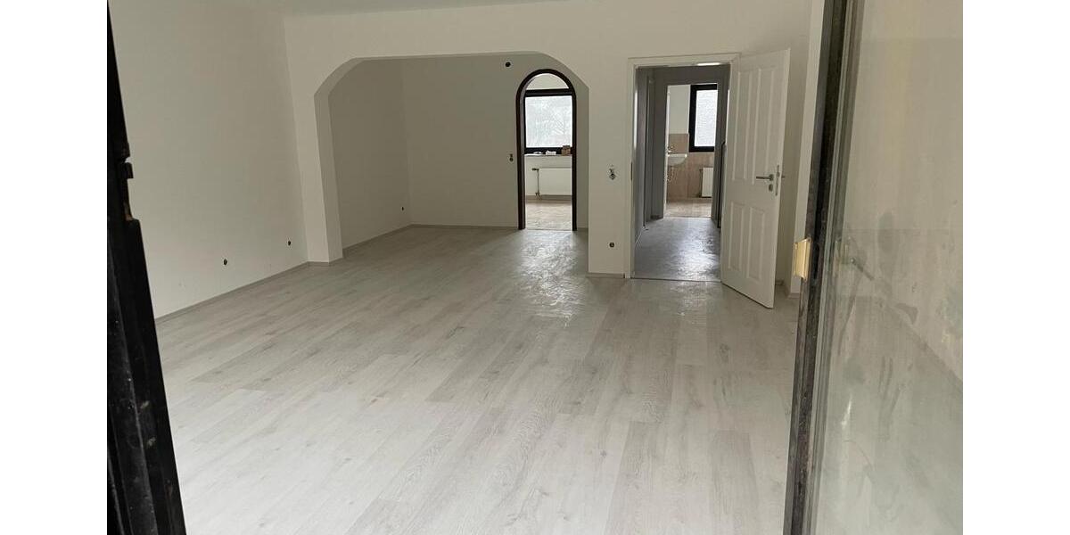 Reihenhaus Wuppertal Gemarkung Elberfeld - 5 Zimmer, 165 m&sup2;, 1.800&euro; | Angebot:25333097