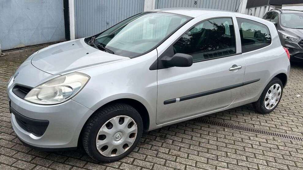 Renault Clio 115.150 km 2.750 € Oberhausen 46047
