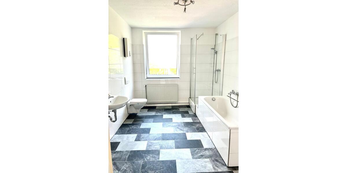 Ruhige 2-Zimmer-Wohnung mit Badewanne 2 zimmer