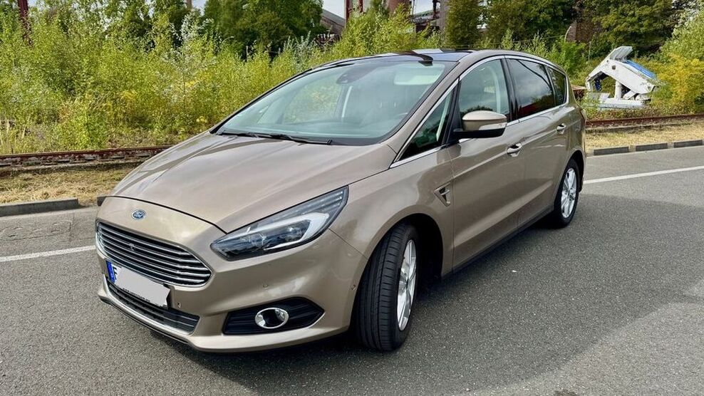 S-Max