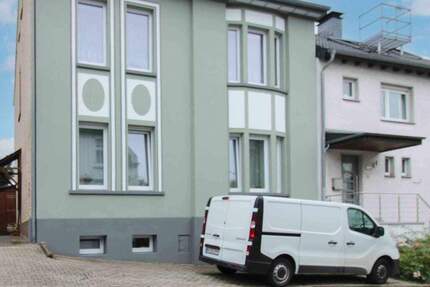 Charmantes Zweifamilienhaus mit vielseitigen Nutzungsmöglichkeiten in Mülheim an der Ruhr 7 zimmer