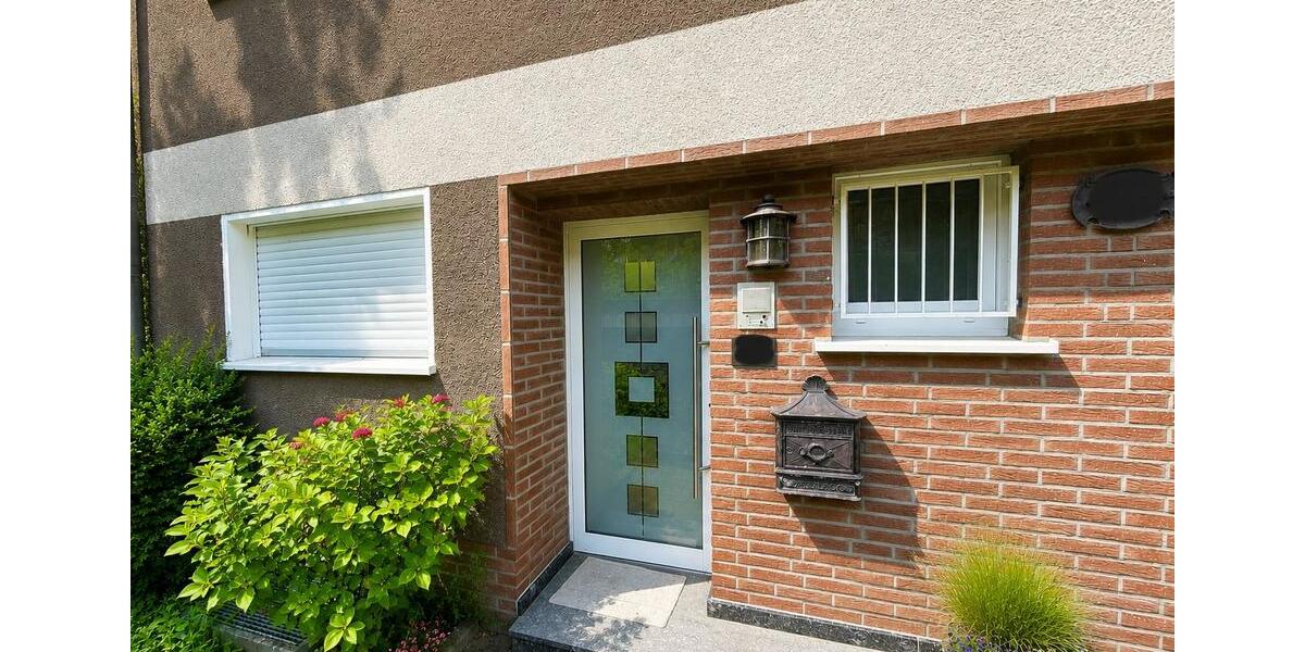 Reihenhaus Velbert Langenberg - 5 Zimmer, 110 m&sup2;, 450.000&euro; | Angebot:26988871