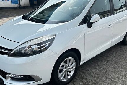 Renault Scenic 111.000 km 5.650 &euro; Oberhausen 46117