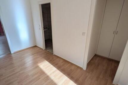 Wohnung Düsseldorf Pempelfort - 3 Zimmer, 72 m&sup2;, 978&euro; | Angebot:25126971