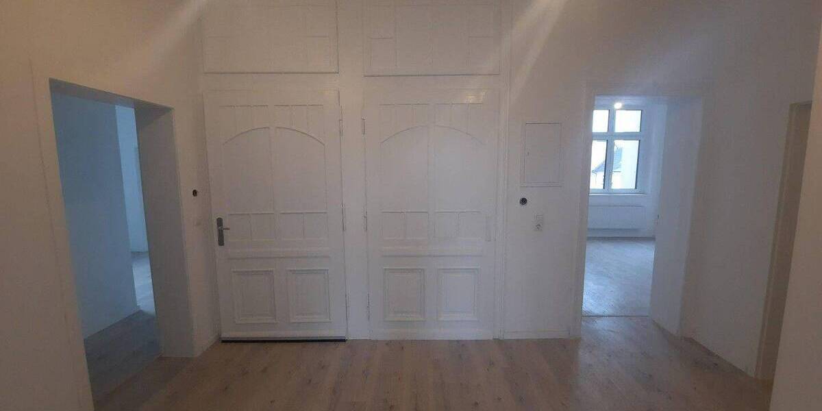 Etagenwohnung Bochum Weitmar - 4 Zimmer, 113 m&sup2;, 1.050&euro; | Angebot:26890129