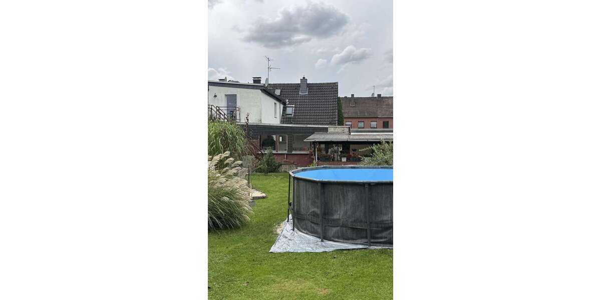 Haus zum Kaufen in Moers 270.000 € 126 m² 6 zimmer