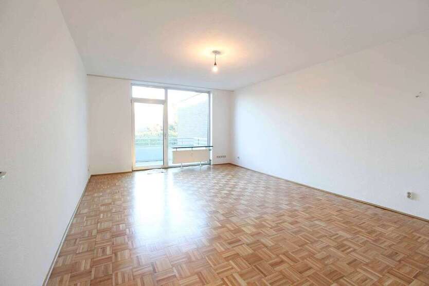 Wohnung zum Kaufen in Düsseldorf 249.000 € 62.14 m²