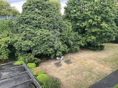 BLICK INS GRÜNE, 2 BALKONE & VIEL POTENZIAL - Dachgeschoßwohnung Recklinghausen | Angebot:27475751