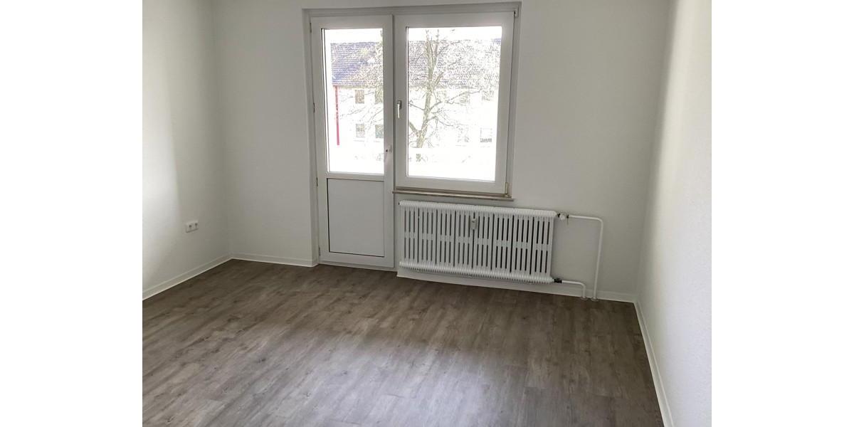 Etagenwohnung Gelsenkirchen Ückendorf - 3 Zimmer, 67 m&sup2;, 568&euro; | Angebot:25469450