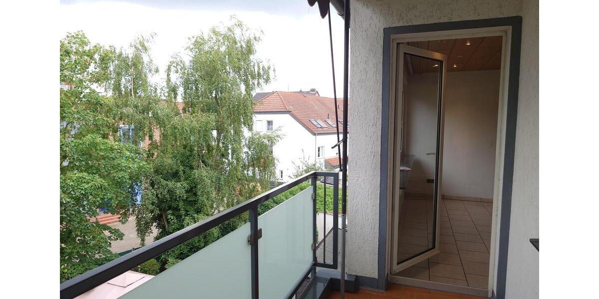 Lichtdurchflutete 3-Zimmerwohnung mit Balkon gepflegter Wohnlage 3 zimmer