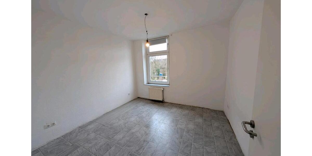 Dachgeschoßwohnung Duisburg Mittelmeiderich - 3.5 Zimmer, 70 m&sup2;, 590&euro; | Angebot:25880055