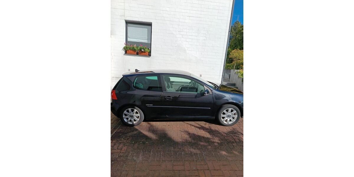VW Golf 163.566 km 1.500 &euro; Haan 42781