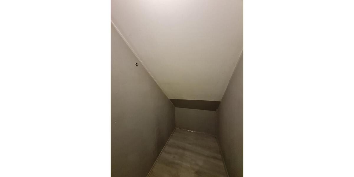 Großzügige 4-Zimmer-Wohnung mit Balkon – ideal für Familien 4 zimmer