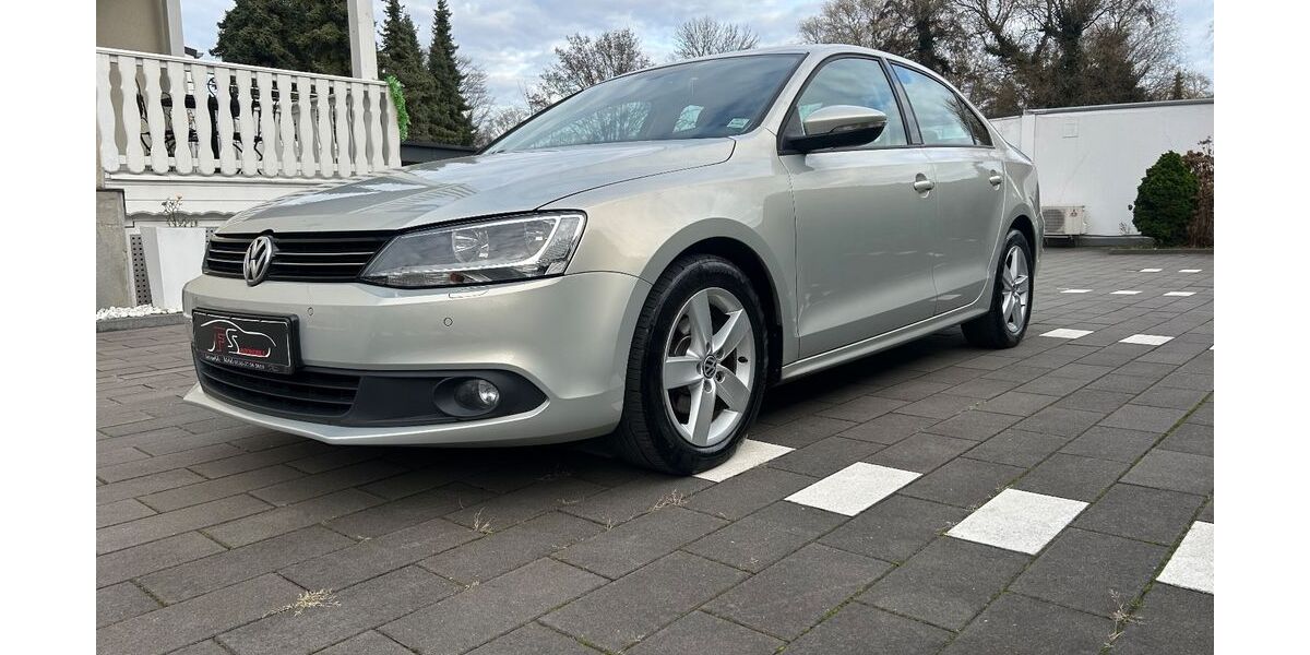 VW Jetta 161.735 km 5.600 &euro; Essen 45326
