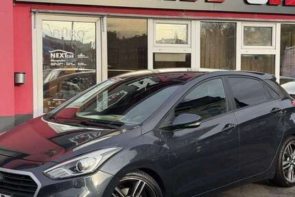 Hyundai i30 75.000 km 12.490 &euro; Mülheim an der Ruhr 45476