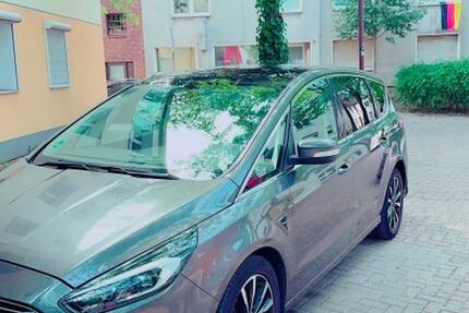 Ford S-Max 225.000 km 10.300 &euro; Duisburg 47137
