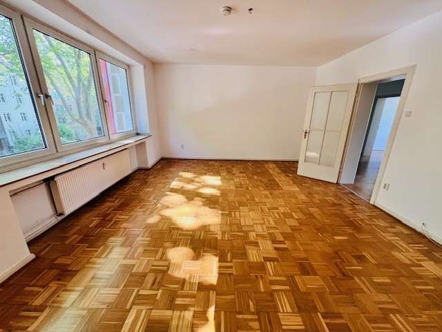 Wohnung zum Mieten in Düsseldorf 1.015 € 78 m²