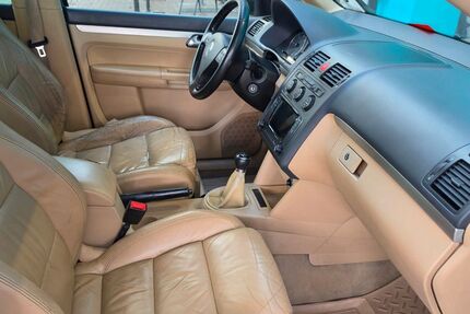 VW Touran 328.000 km 800 &euro; Bochum 44789