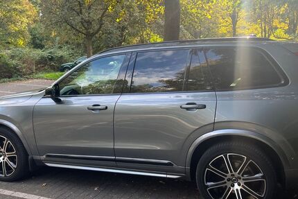Volvo XC90 171.000 km 22.990 &euro; Duisburg 47167