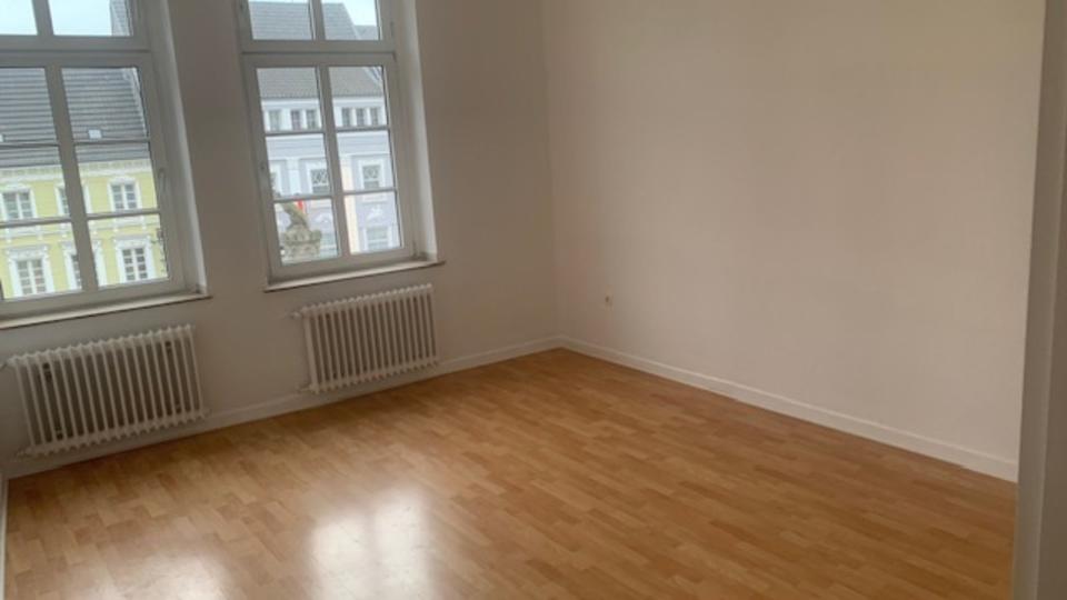 Lichtdurchflutete Wohnung mit 110m² im Herzen von Moers 4 zimmer