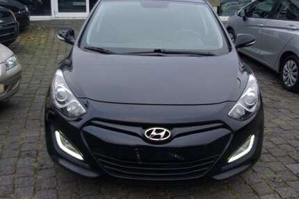 Hyundai i30 161.000 km 4.880 &euro; Bottrop 46242