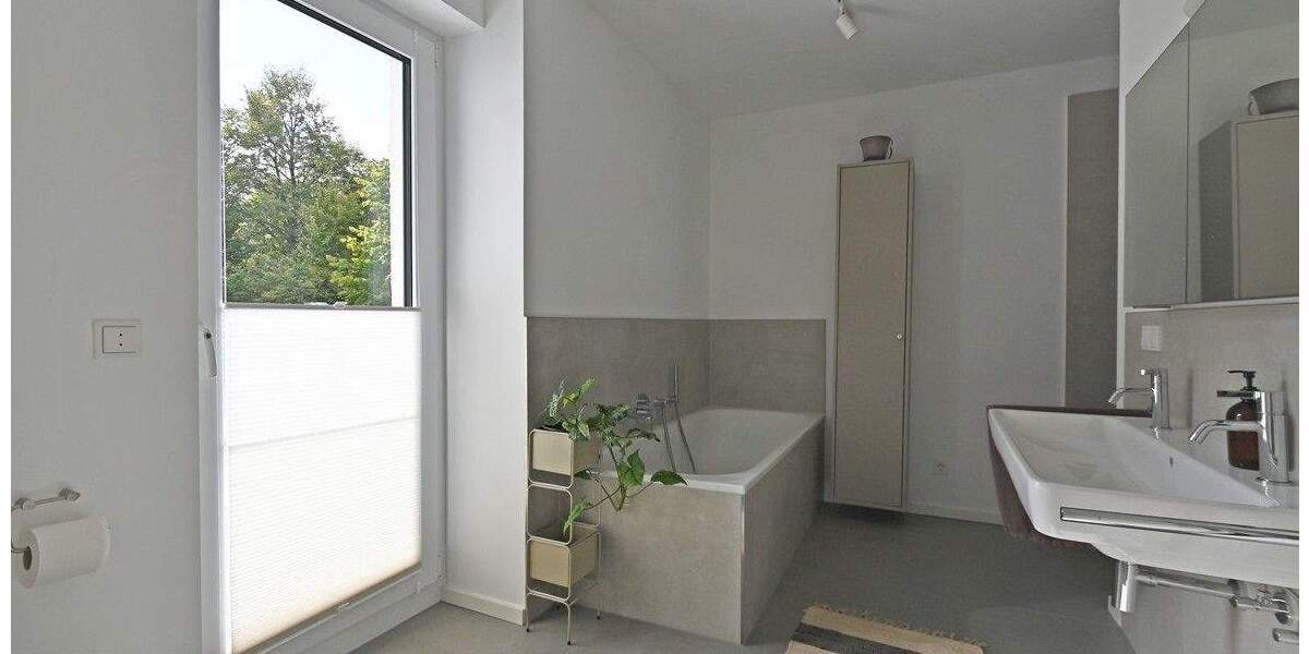 Einfamilienhaus Essen Bredeney - 1 Zimmer, 330 m&sup2;, 5.500&euro; | Angebot:25663258