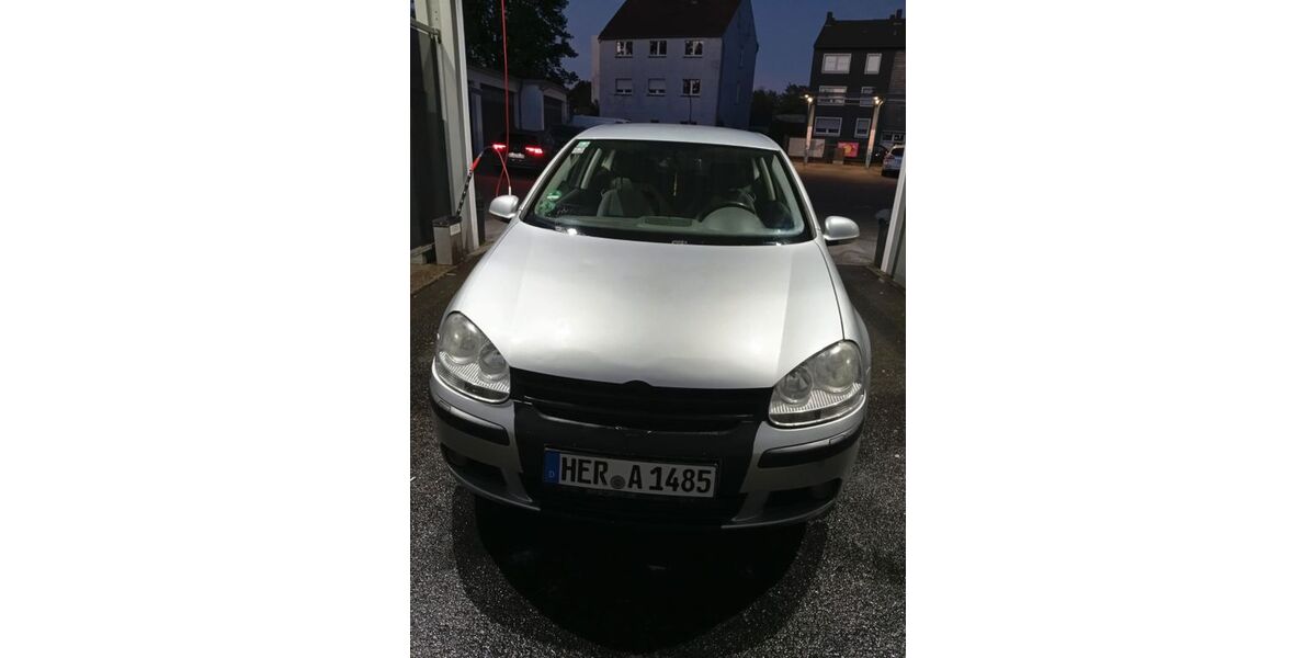 VW Golf 228.000 km 1.450 &euro; Bochum 44866