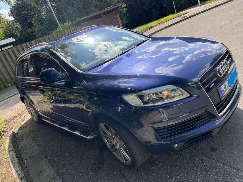 Q7