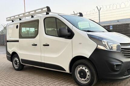 Opel Vivaro 214.500 km 3.999 &euro; Essen 45327