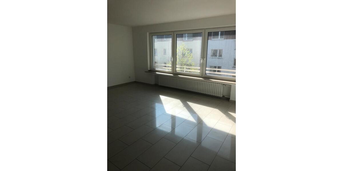 Etagenwohnung Essen Stadtbezirk III - 3.5 Zimmer, 82 m&sup2;, 990&euro; | Angebot:26384300
