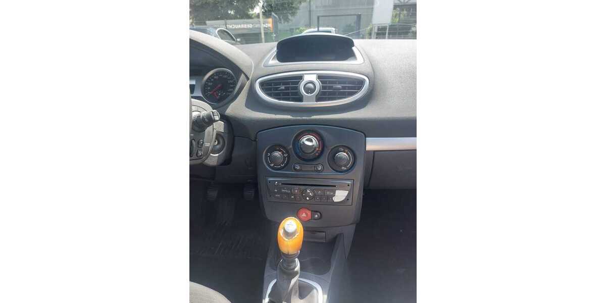 Renault clio 203.150 km 1.999 &euro; Witten 58454