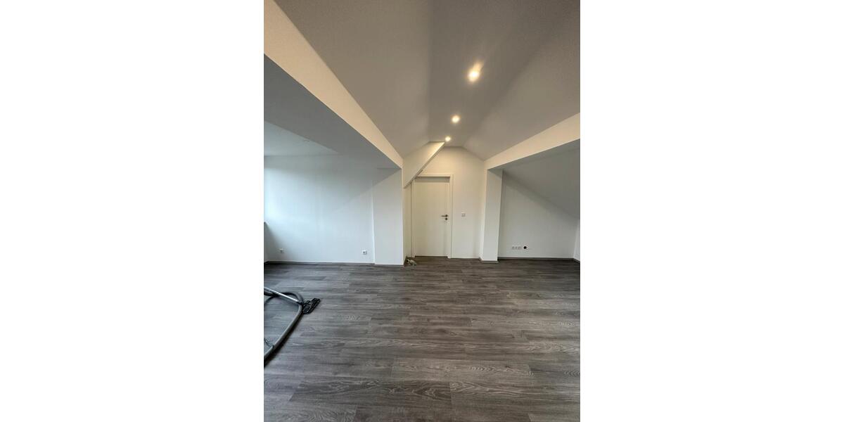 Schöne 3 Zimmer Dachgeschosswohnung in Marl zu vermieten 3 zimmer